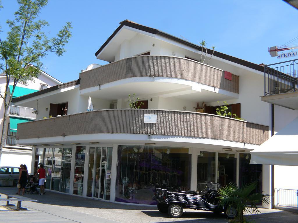Condominio Maria Lignano Sabbiadoro Eksteriør bilde
